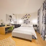 Πανσιόν Cinque 4*