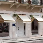 Πανσιόν Cinque 4*